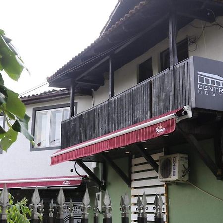 Central Hostel Peje Bagian luar foto